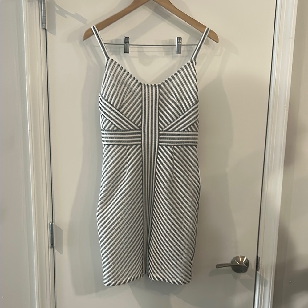 Design Lab Lord & Taylor Black and White Sheath Mini Dress